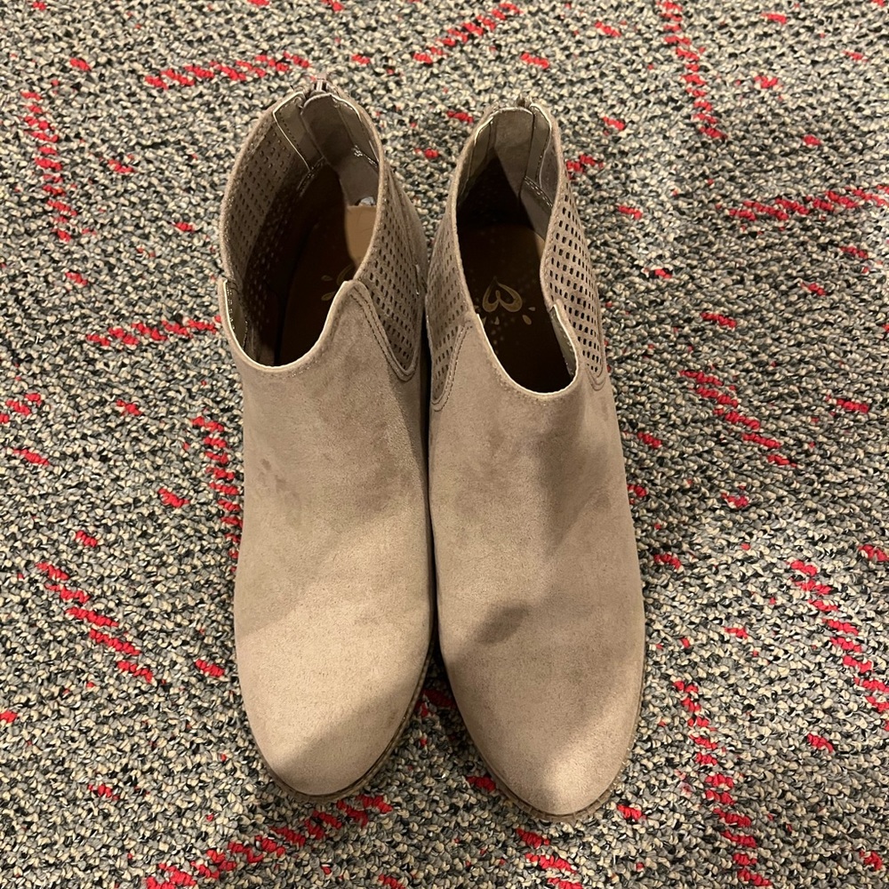 Justice boots - Picture 2 of 4